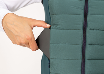 Poches latérales zippées